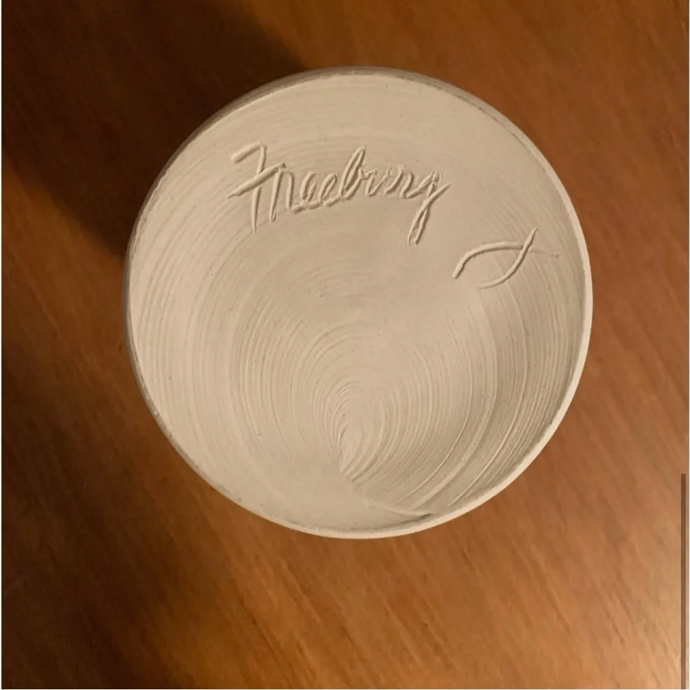 VINTAGE BEV FREEBURG HANDMADE POTTERY VASE, NORTHWEST REGION, 6.5